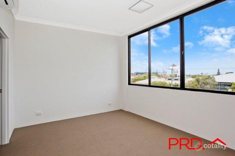 Property photo of 9/35 Central Street Labrador QLD 4215