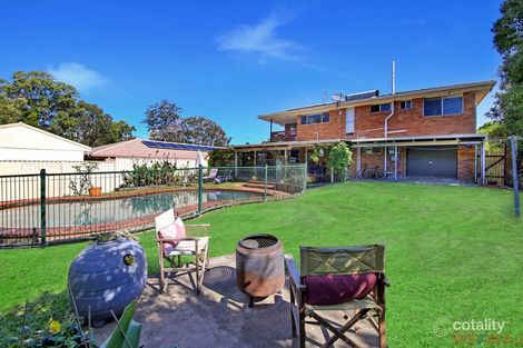 Property photo of 9 Fairlie Crescent Moffat Beach QLD 4551