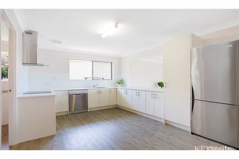 Property photo of 28 Crinum Crescent Southport QLD 4215