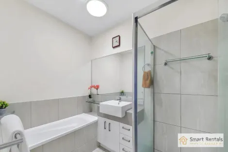 Property photo of 37 Affinity Place Birtinya QLD 4575