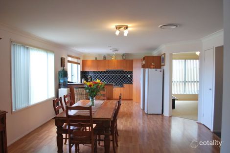 Property photo of 5 Woodside Circuit Horsley NSW 2530