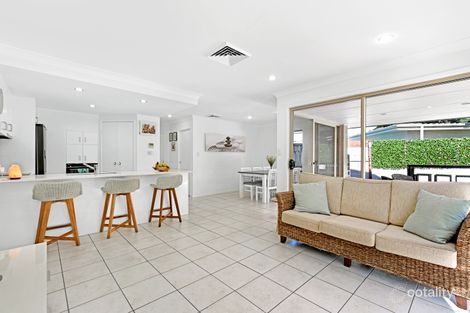 Property photo of 1/4 Croton Grove Bundall QLD 4217