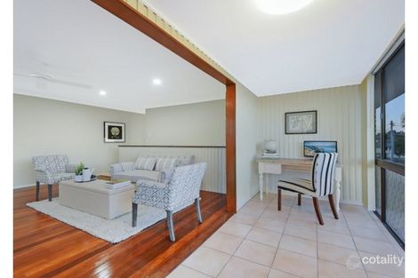 Property photo of 22 Fairlane Street Chermside West QLD 4032