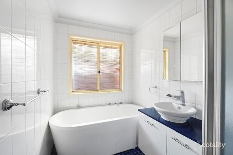 Property photo of 20 Daintree Drive Wattle Grove NSW 2173