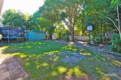 17 Shoveller Ave, Paradise Point, QLD 4216