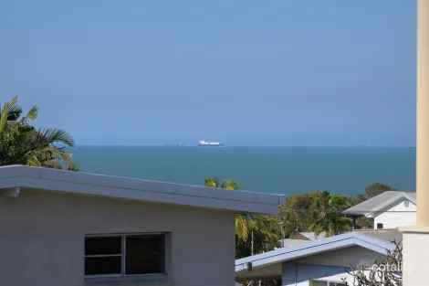 Property photo of 46 Booth Avenue Tannum Sands QLD 4680