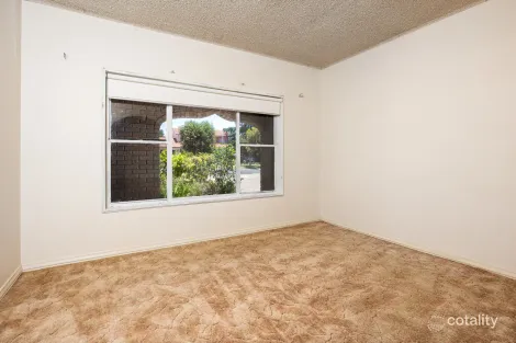 Property photo of 56 Balmoral Crescent Lake Albert NSW 2650