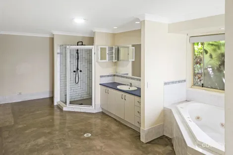 Property photo of 26 Royal Palm Drive Steiglitz QLD 4207