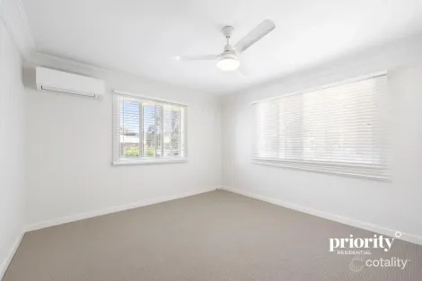 Property photo of 19 Reinhold Crescent Chermside QLD 4032
