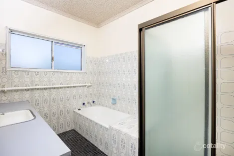 Property photo of 56 Balmoral Crescent Lake Albert NSW 2650