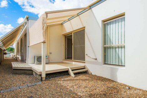 Property photo of 2/10 Nankeen Avenue Paradise Point QLD 4216