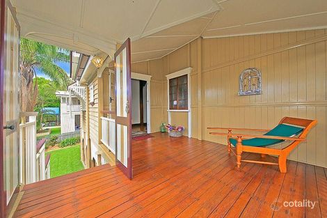 Property photo of 5 Peasant Street Holland Park West QLD 4121