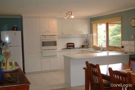 Property photo of 6 Nerang Court Berwick VIC 3806