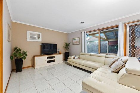 Property photo of 9 Cooney Close Berwick VIC 3806