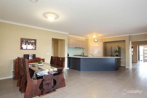Property photo of 3 Gahnia Close Altona Meadows VIC 3028