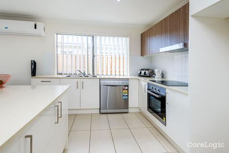 Property photo of 12 Beacon Lane Hope Island QLD 4212