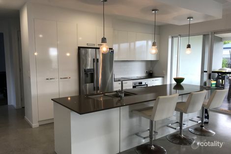 Property photo of 5 Petrus Place Sippy Downs QLD 4556