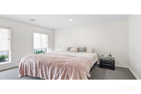 Property photo of 5 Selkirk Way Mickleham VIC 3064