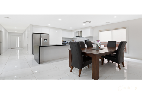 Property photo of 5 Selkirk Way Mickleham VIC 3064