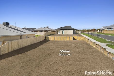 Property photo of 19 Amber Rise Kyneton VIC 3444