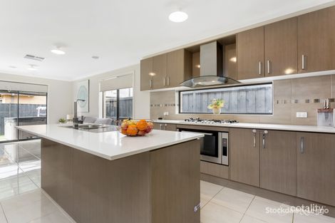 Property photo of 56 Aquatic Drive Cranbourne West VIC 3977