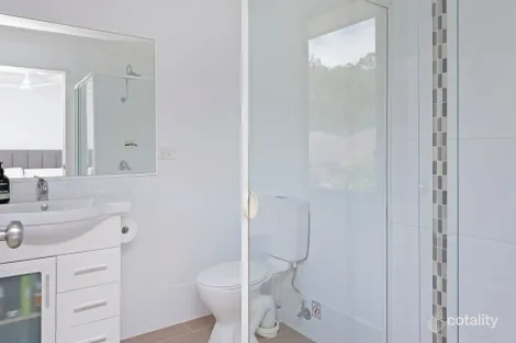 Property photo of 1/10 Amaray Drive Upper Coomera QLD 4209