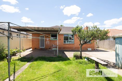 Property photo of 12 Fairbairn Street Springvale VIC 3171