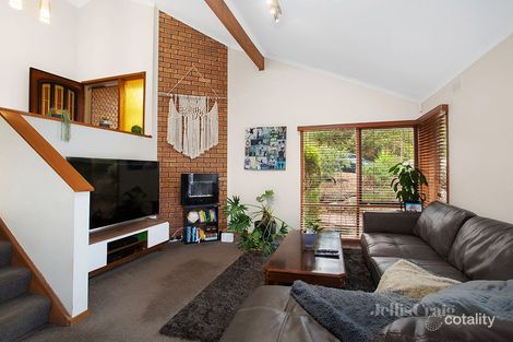 Property photo of 22 Macdhui Avenue Eltham North VIC 3095