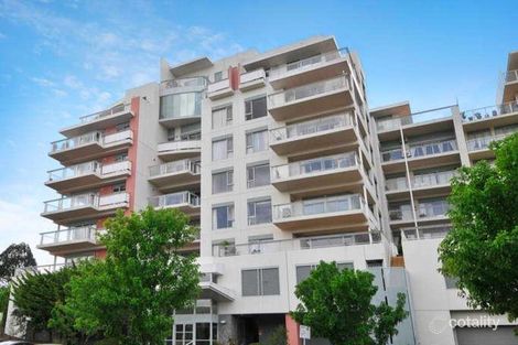 201/1 Sovereign Point Ct, Doncaster, VIC 3108