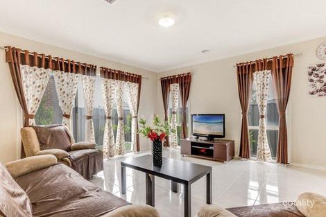 Property photo of 32 Bunnorong Street Tarneit VIC 3029