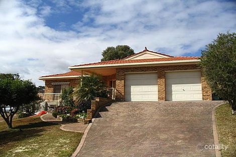 19 Willowin Cl, Green Point, NSW 2251