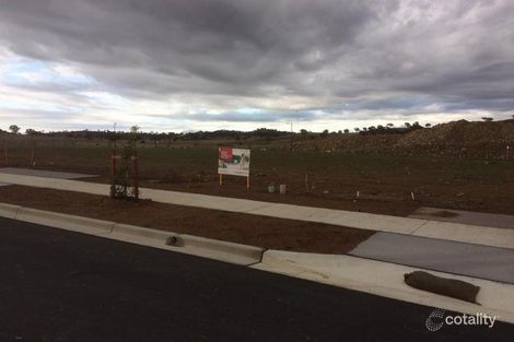 Property photo of 666 Kirchner Street Googong NSW 2620