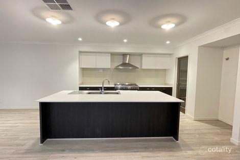 Property photo of 28 Beatrix Street Point Cook VIC 3030