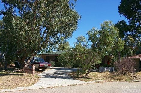 11 Hoyton Pl, Parmelia, WA 6167