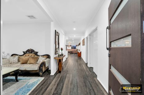 Property photo of 18 Nash Boulevard Rockbank VIC 3335