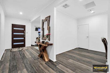 Property photo of 18 Nash Boulevard Rockbank VIC 3335