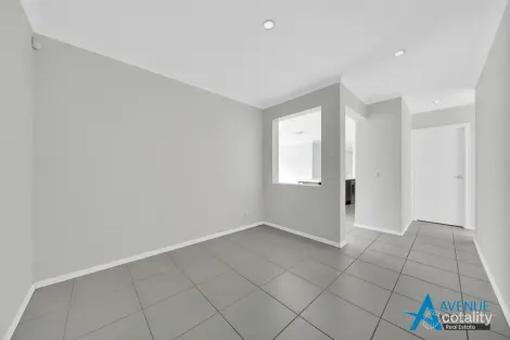 Property photo of 12 Arena Circuit Strathtulloh VIC 3338