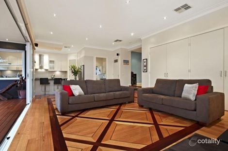 Property photo of 1 Bahen Court Watsonia VIC 3087