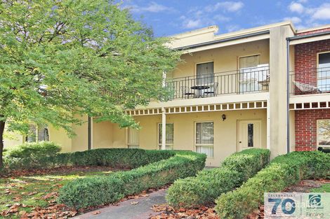 Property photo of 2/10 Parkhill Drive Berwick VIC 3806