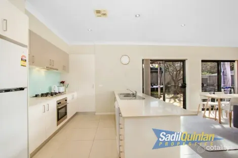 Property photo of 2/31 Charteris Crescent Chifley ACT 2606