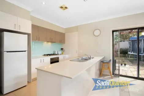 Property photo of 2/31 Charteris Crescent Chifley ACT 2606