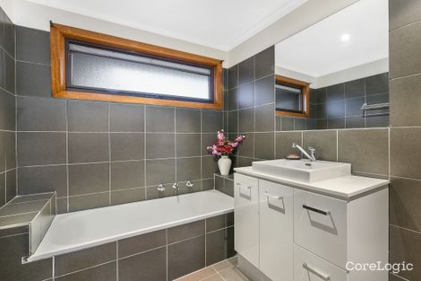 Property photo of 19 Orton Rise Endeavour Hills VIC 3802