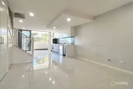 Property photo of 315/12 Fourth Avenue Blacktown NSW 2148