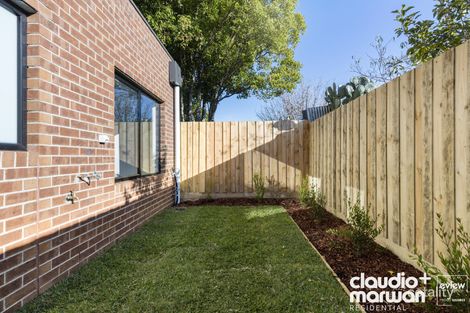 Property photo of 2/112 Jukes Road Fawkner VIC 3060