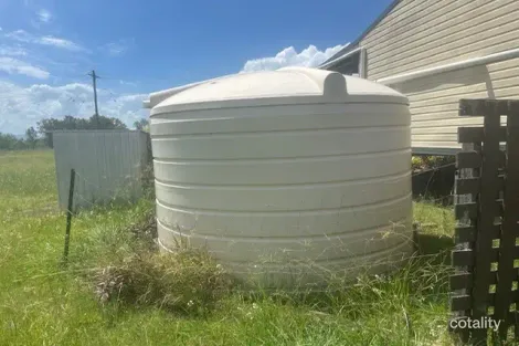 Property photo of 23 Wagtail Drive Regency Downs QLD 4341