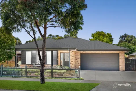 14 Creswick Ave, Eynesbury, VIC 3338