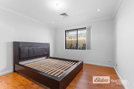 Property photo of 2 Wagtail Way Collie WA 6225