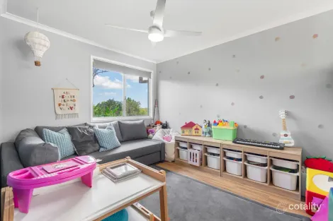 Property photo of 32 Jessie Crescent Bethania QLD 4205