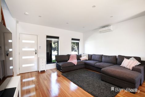 Property photo of 10 Perkin Avenue Pascoe Vale VIC 3044