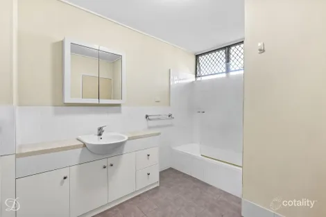 Property photo of 5/53 Lamont Road Wilston QLD 4051